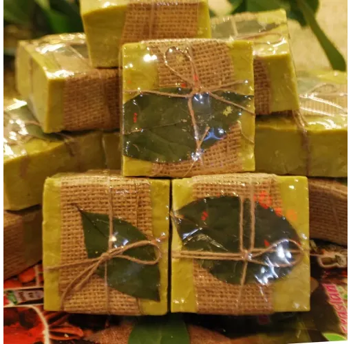 Defne Sabunu50% + Ve Zeytinyağlı Sabun50% 1 Kg